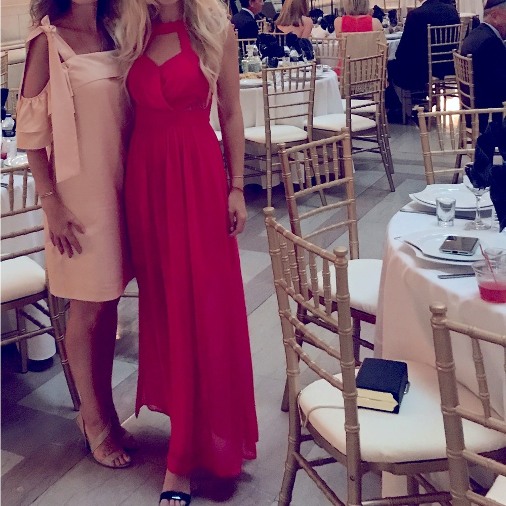 Bcbgeneration red gown